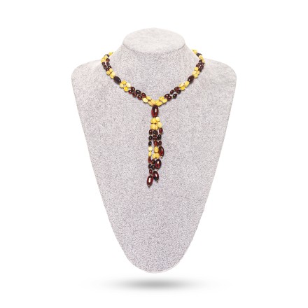 Бусы с кулоном &quot;Сливка&quot; из Янтаря купить