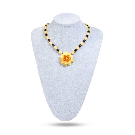 Бусы с кулоном &quot;Хризантема &quot; из Янтаря купить